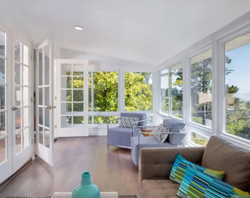 A-1 The Clear Choice technician cleaning upper-story windows on a Berkeley home